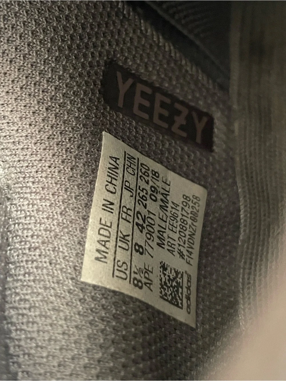 Adidas Yeezy Boost 700 Mauve Sneakers Men’s Size 8.5 Brown Gray Chunky Running S